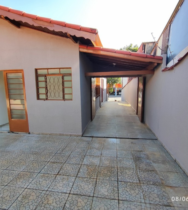 C3825 11.jpg